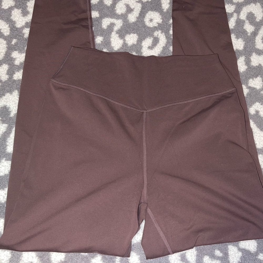 Balance Athletica Workout Leggings in CLIFF